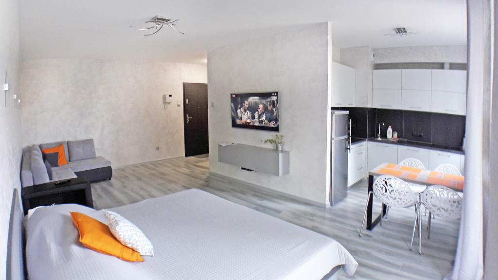 Art Apartments Wroclaw Ngoại thất bức ảnh